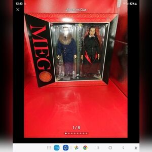Mego Hammer LE Dracula Van Helsing Set with Collectible Mego Coin